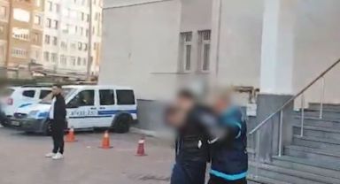 Babasını bıçaklayarak öldüren oğul yakalandı