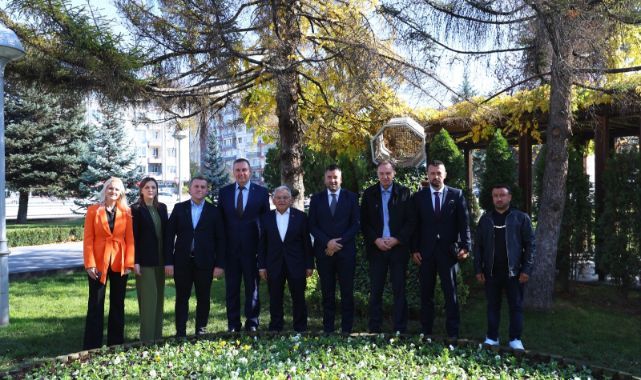 Başkan Büyükkılıç, Bosna-Hersek heyetine turizm şehri Kayseri'yi anlattı