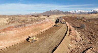 Büyükşehir’den Tomarza’nın kırsal bağlantı yoluna önemli çalışma