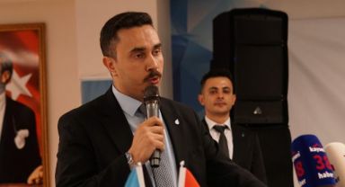 DEVA Partisi Yahyalı Kongresi Yapıldı: Kayseri’nin İlk Seçilmiş Kadın İlçe Başkanı Dilek Şahin Oldu