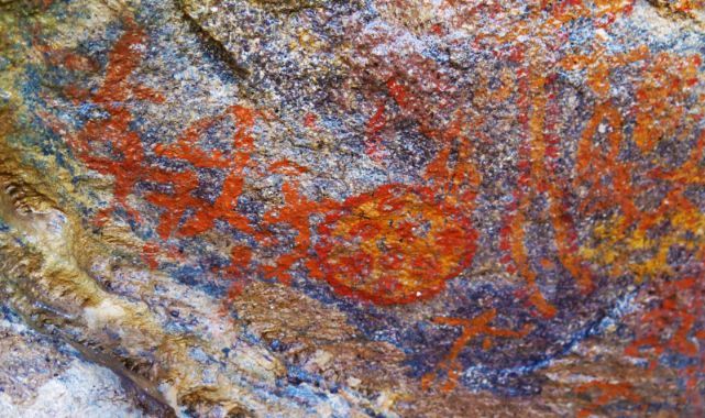 Develi'de Büyük Tarihî Keşif: 8 bin yıllık piktograflar bulundu