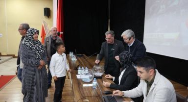 Hacılar'da merakla beklenen konut kura çekimi yapıldı