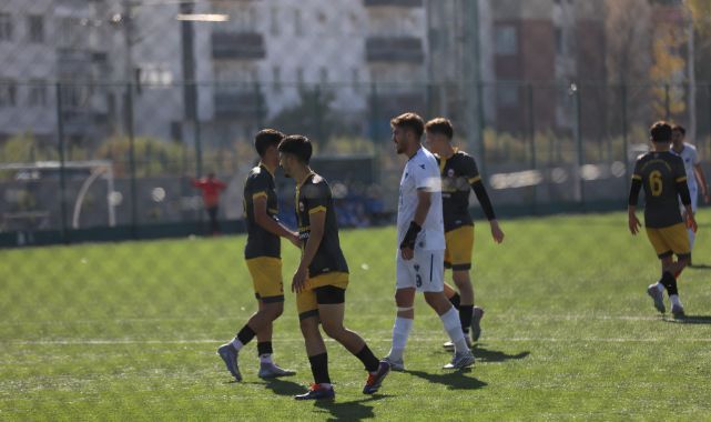 Kayseri Atletikspor kayıpsız ilerliyor