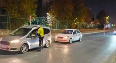 Kayseri'de 5 Günde 1.858 Sürücüye Trafik Cezası: Abartı Egzozdan Drifte Kapsamlı Denetim