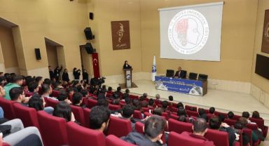 KAYSO Başkanı Büyüksimitci, ERÜ öğrencileri ile buluştu