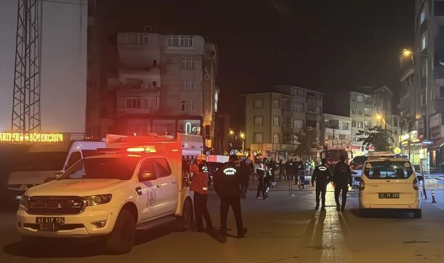 Kocaeli Gebze'de Yeni Tehlike: 5 Katlı Binada Çatlaklar Tespit Edildi, 21 Daire Tahliye Edildi