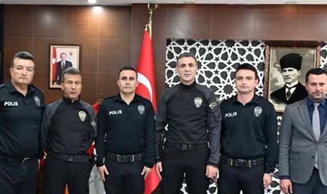 Rahatsızlanan kadını yalnız bırakmayan polis memurlarına teşekkür