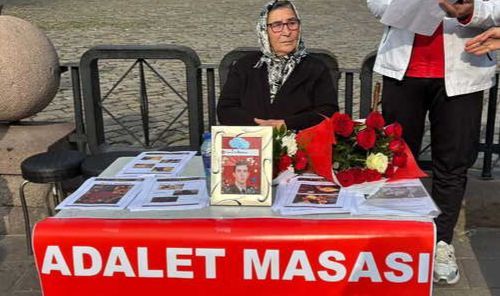 Şehit Annesinden İkinci Meclis Önünde 'Adalet Masası':