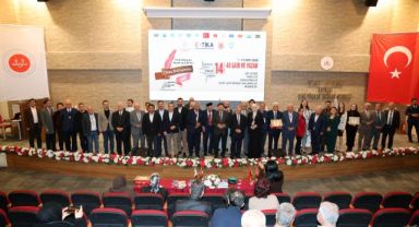 Talas'ta şiirin ve kardeşliğin gecesi