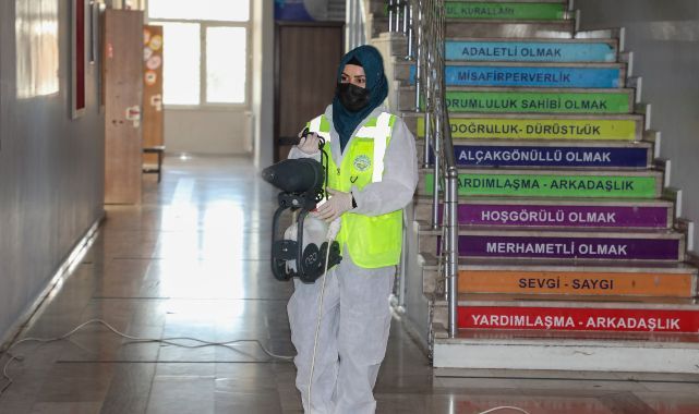 Talas'taki okullarda ara tatil temizliği