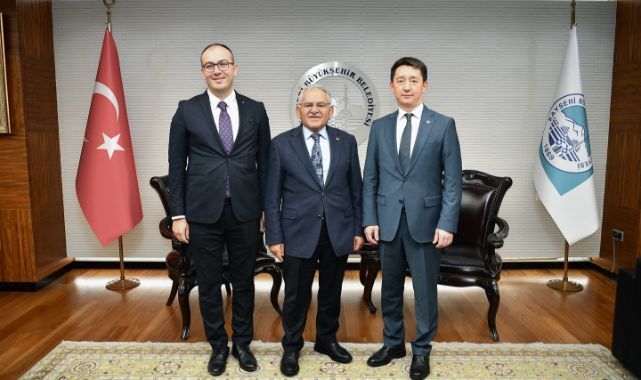 Tataristan Temsilcisi Gataullin, Başkan Büyükkılıç'ı ziyaret etti