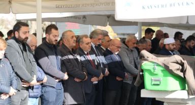 Vefat eden Öğretim Üyesi Prof. Dr. Uzmay için ERÜ'de tören düzenlendi