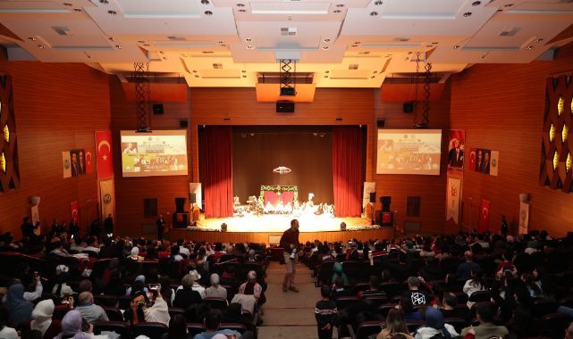 Cengiz Aytmatov'a Talas'ta görkemli anma