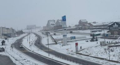 Erciyes'te kar yağışı