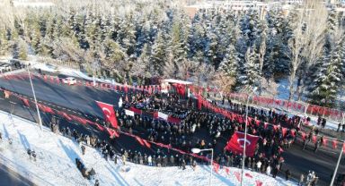 ERÜ 17 Aralık Şehitlerini andı