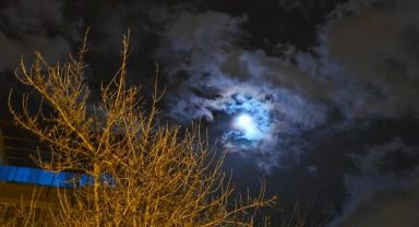 Gökyüzünde görsel şölen: Lunar Corona görüntülendi