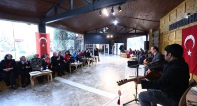 Kadın muhtarlar, seçme ve seçilme hakkını müzik ziyafeti ile kutladı