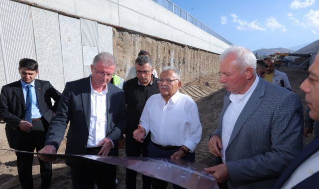 Kayseri Büyükşehir'den 1,5 milyar TL’lik fen işleri yatırımı