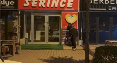 Kayseri Talas’ta Çiğ Köfte Dükkanına Silahlı Saldırı: Kurşunlama Anları Kamerada!