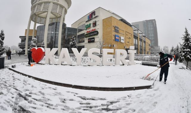 Kayseri’ye Yıl Sonu Uyarısı: Yoğun Kar ve Tipi Geliyor!
