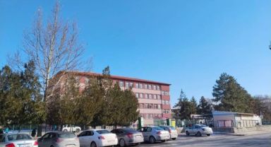 Ortaokulda Zehirlenme Şüphesi: 7 Öğrenci Hastaneye Kaldırıldı