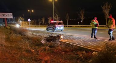 Polis Kovalamacasında Kaza: Ters Yöne Giren Motosiklet Sürücüsü Otomobile Çarptı