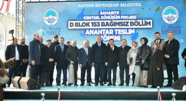 Sahabiye’de anahtarları teslim eden Başkan Büyükkılıç:
