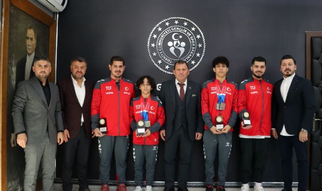 Şampiyon cimnastikçilerden Kabakcı’ya ziyaret