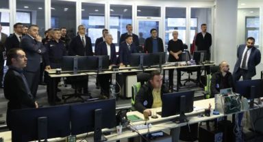 Vali Çiçek ve Başkan Büyükkılıç Trafik Kontrol Merkezi'nde