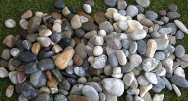 Zamantı Irmağı’nın Renkli Hazinesi: Çakıl Taşları