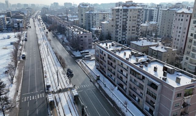 Aydınlıkevler mahallesinde kentsel dönüşüm başladı