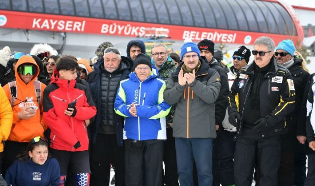 Başkan Büyükkılıç, genel müdür ve federasyon başkanı Şahin'e şehri ve Büyükşehir'in tesislerini tanıttı