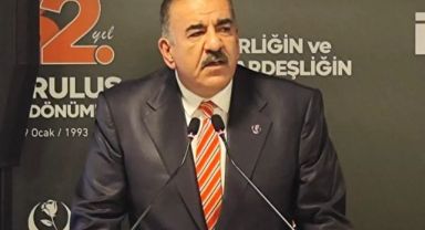 Bayrağa Yönelen Her Tehdit, Milletin Birliğine Çarpar