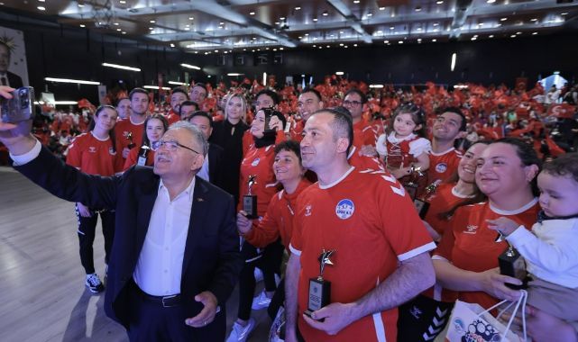 Büyükşehir, 2025 yılında 842 bin sporseveri buluşturdu: Sporun merkezi Kayseri