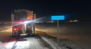 Büyükşehir kar ve tipiye karşı seferber: Kırsalda 187 yol açıldı, 46 yolda çalışma devam ediyor