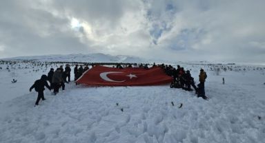 Erciyes’in Zirvesinde Gençlik Buluşması: AGD’den Değerler Odaklı Kış Etkinliği