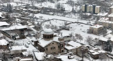 Kayseri'de kar yağışı etkili oldu