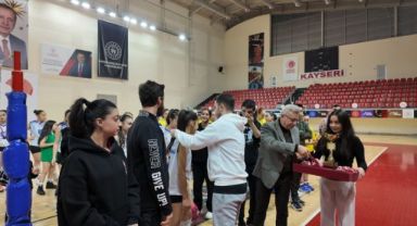 Kayseri Midi Kızlar Süper Ligi müsabakaları tamamlandı