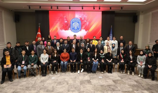 Mektep Melikgazi'de eğitim alan gençler topluma ışık olacaklar