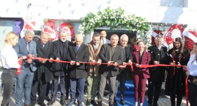 Kayseri'de yayın yapan Mavi Objektif TV ve sosyal medya haber platformlarının yeni ofisi düzenlenen törenle açıldı.