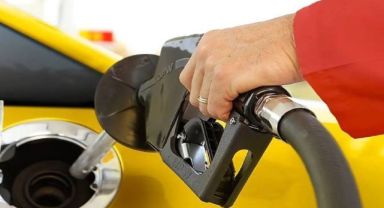 Motorine Bir Zam Daha: Çarşamba Günü Litre Fiyatı 56 TL Sınırını Aşacak!