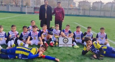 Osman Ulubaş Köşk Ortaokulu şampiyon oldu