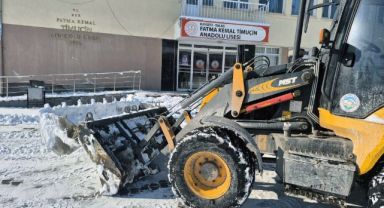 Talas’ta öğrenciler okula temiz başladı