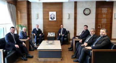 Başkan Büyükkılıç, Bakan Kacır ile görüştü