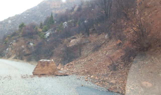 Develi’de Sağanak Yağış Sele Dönüştü: Zamantı Irmağı’nın Rengi Değişti!
