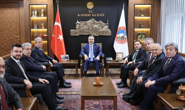 Dışişleri Bakanı Fidan'dan Vali Çiçek'e ziyaret