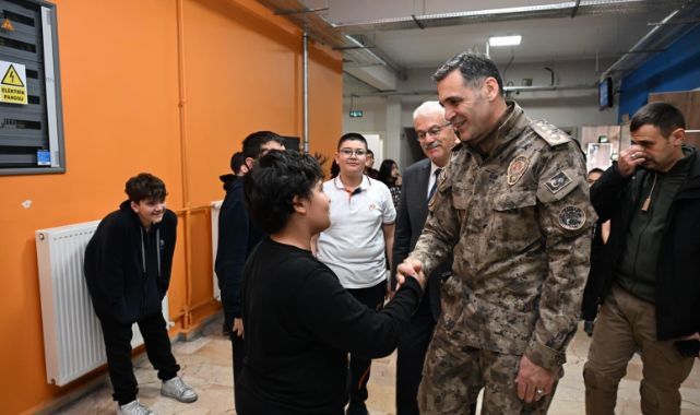 Emniyet Müdürü Aydın’dan şehit polis memurunun oğluna doğum günü sürprizi