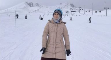 Erciyes’te Engelsiz Kayak: Gizem Alakaya Pistlerin Tozunu Attırdı!