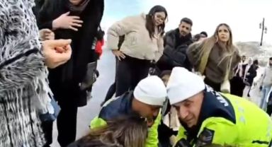 Erciyes’te fenalaşan kadın sürücüye jandarmadan müdahale