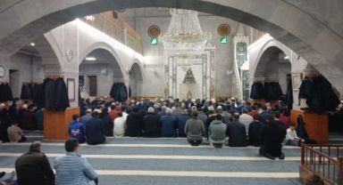 Kayseri’de 2026'nın ilk teravih namazı kılındı